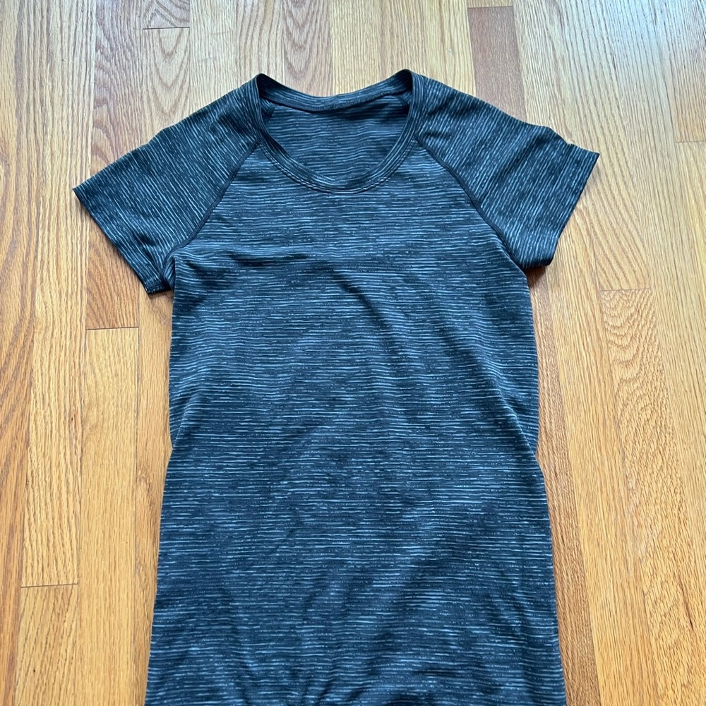 Lululemon Swiftly Tech - image 2